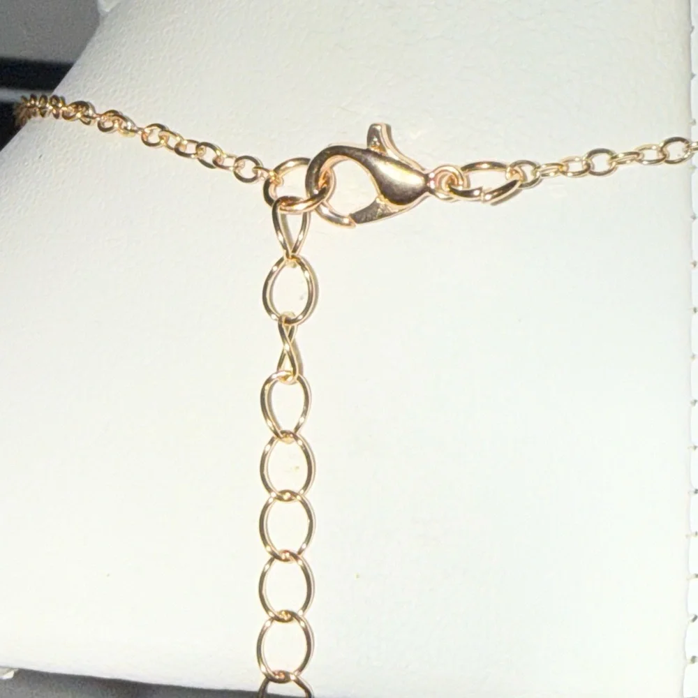 : ✨ Dainty Pink & Gold Clover Necklace ✨